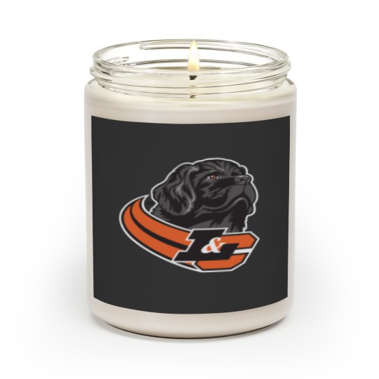 Lewis and Clark College pioneers Scented Candles