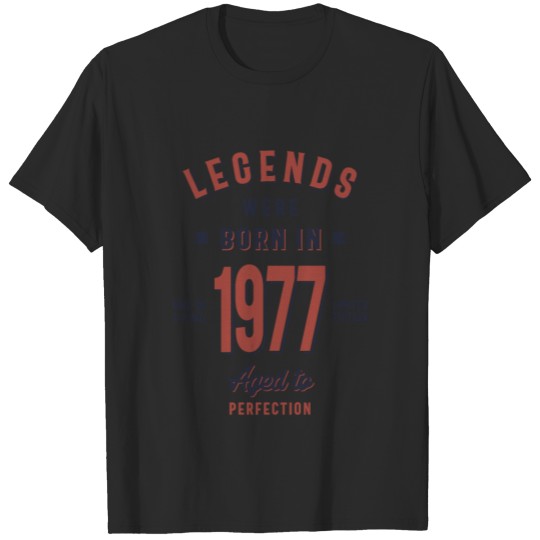 Born in 1977 Birthday T-shirt