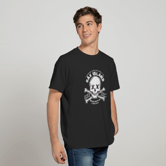 Oak Island Skull Never Quit Treasure Hunting T-shirt