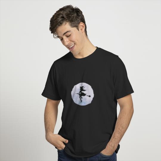 Beautiful witch and moonlight T-shirt