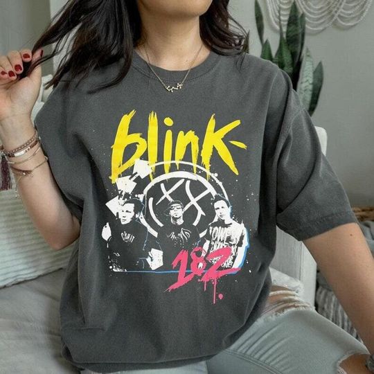 Blink,182 Shirt, Blink,182 Band Shirt, Blink,182 Pop,Punk Band Reunite For World Tour Shirt