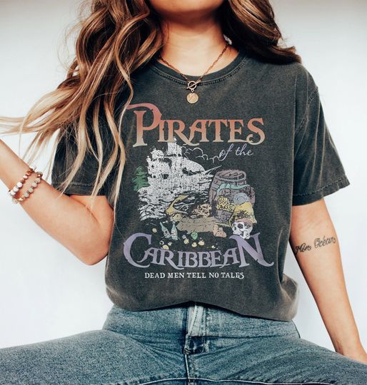 Vintage Pirates of the Caribbean Disneyland Halloween Shirt