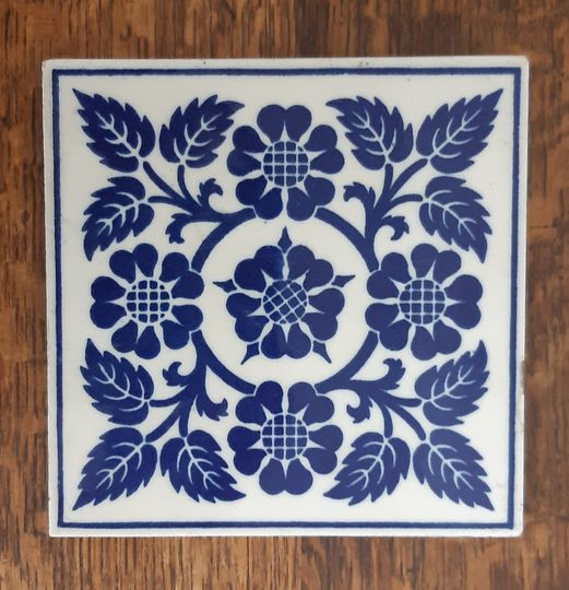 Stylish Victorian Ceramic Photos Tile