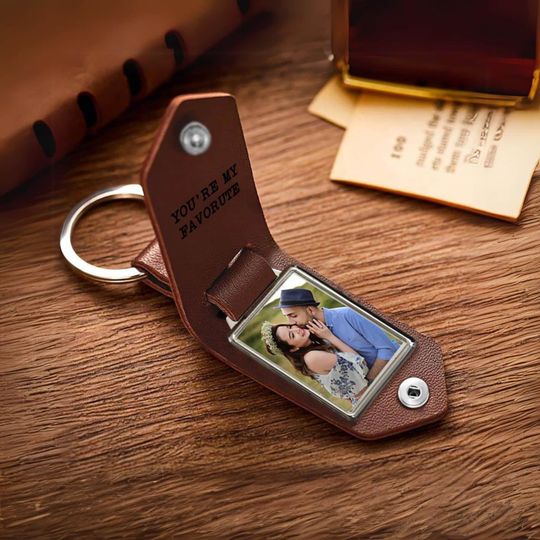 Personalized leather keychain gift for couple, Valentine's Day gift