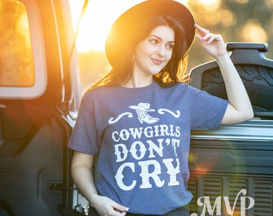 Cowgirls Don't Cry Shirt, Rodeo, Wild West Shirt, Rodeo t shirt, Vintage cowboy shirt