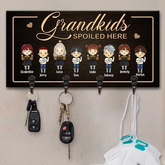these-grandkids-spoiled-here-personalized-key-hanger-key-holder