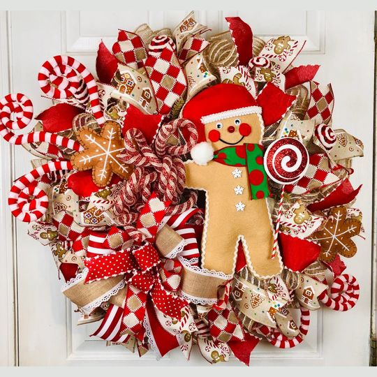 large-gingerbread-man-christmas-wreath-for-fireplace-or-door